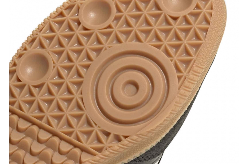 SAMBA JANE BLACK WHITE GUM [JQ6445]