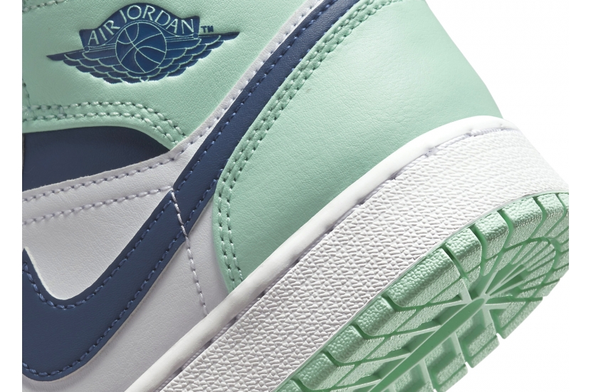 AIR JORDAN 1 MID MYSTIC NAVY MINT FOAM GS [554725-413]
