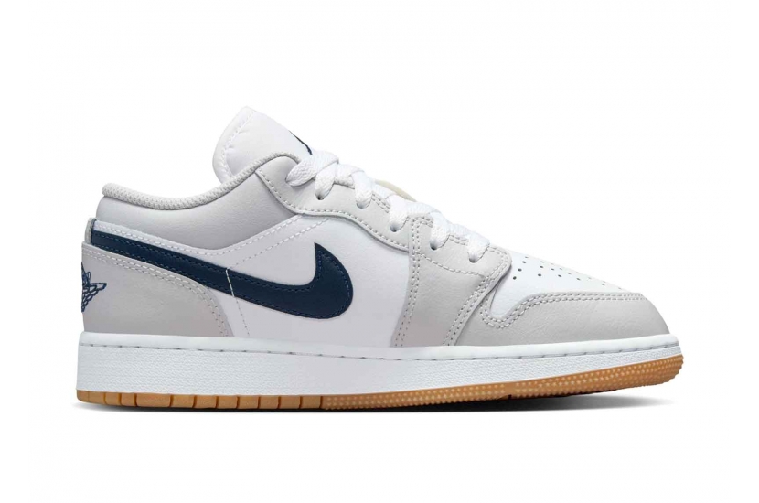 AIR JORDAN 1 LOW MIDNIGHT NAVY NEUTRAL GREY [553560-146]