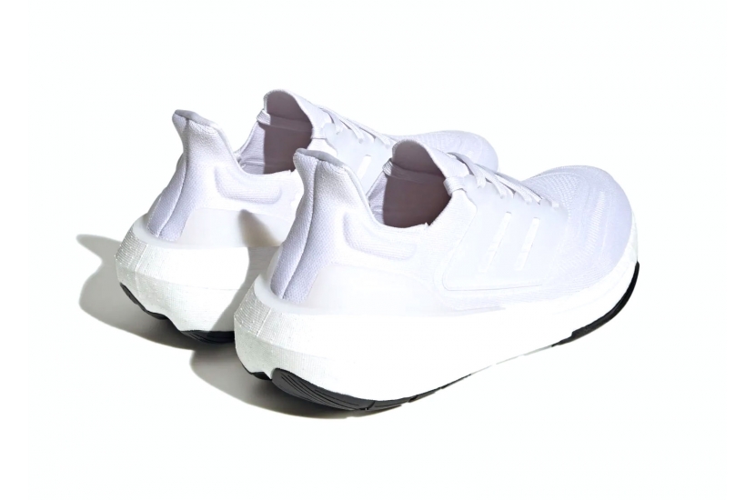 ULTRA BOOST LIGHT TRIPLE WHITE [GY9350]